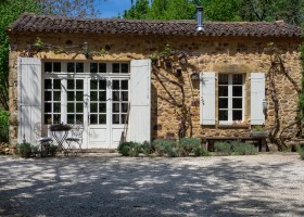 Les Marguerites in de Dordogne, Frankrijk gite buiten Les Marguerites 30pluskids