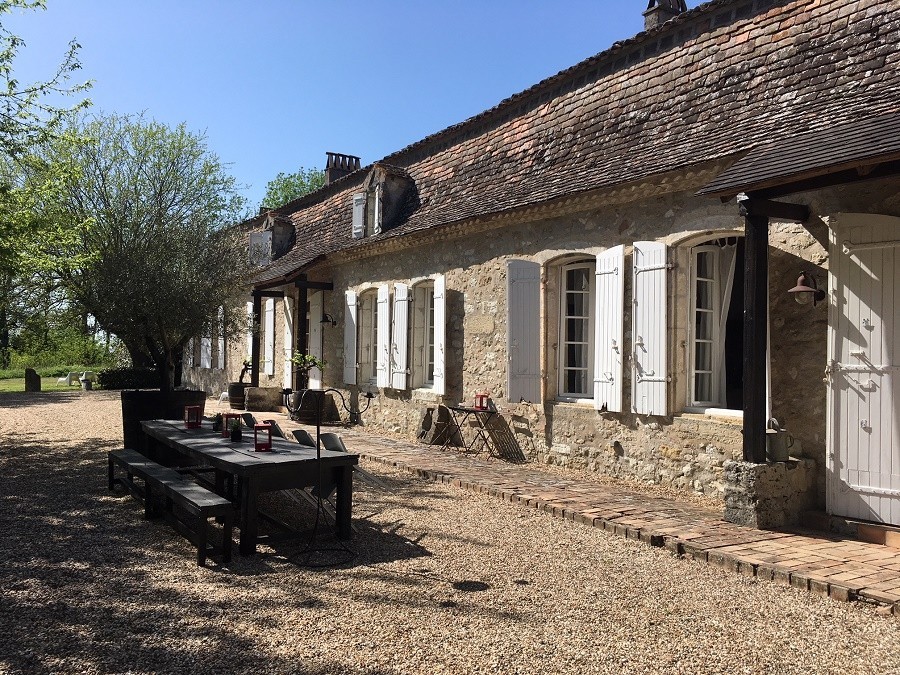 chartreuse des moulins in de dordogne frankrijk tuin - 30pluskids