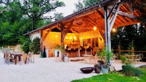 Gezellige hangar van Domaine La Douce France