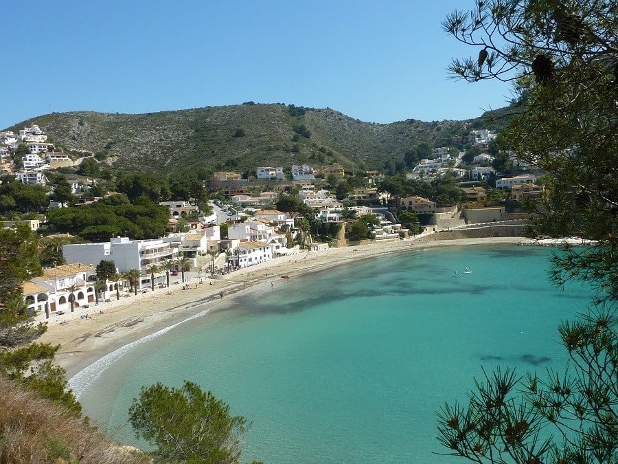 Casita Travel blog Baai El Portet - 30pluskids