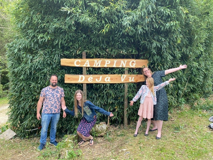 camping deja vu in montcabrier frankrijk eigenaren gezin - 30pluskids