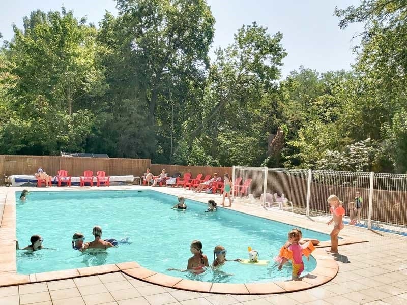 domaine des lilas in de auvergne frankrijk zwembad met kinderen - 30pluskids