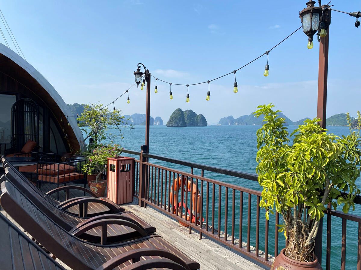 Local hero travel rondreis vietnam lan ha bay boottocht vietnam