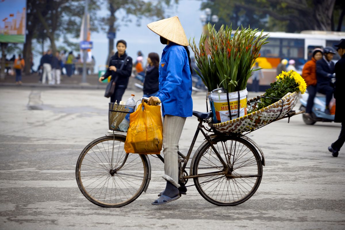 Local hero travel rondreis vietnam street life hanoi