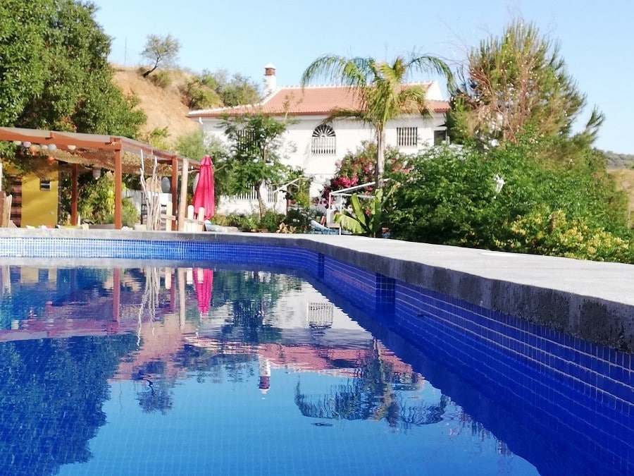 nido aguila blanca in andalusie spanje zwembad - 30pluskids