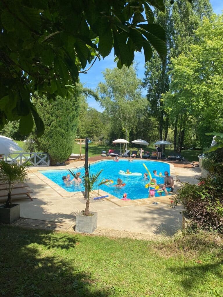 Interview met Domaine La Douce France 6 Domaine La Douce France in de Gers Frankrijk zwembad - 30pluskids