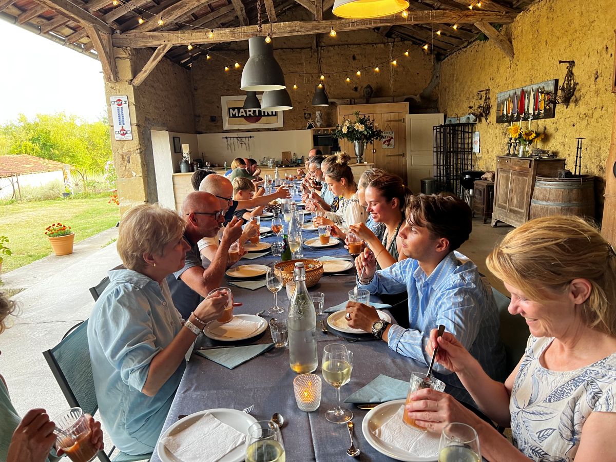 Gezellige table d'hote bij Domaine La Barbe in de Gers