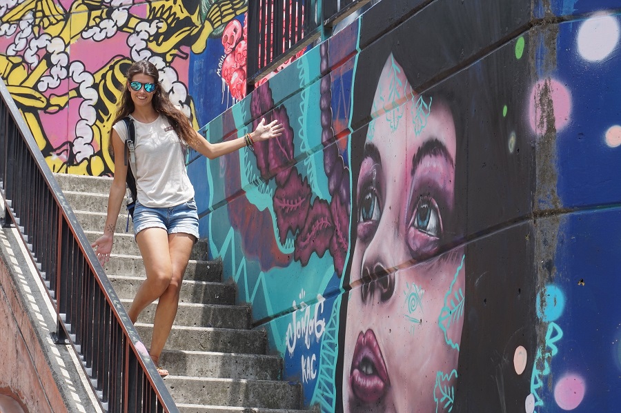 Colombia met kinderen graffiti colombia rondreis 9 local hero travel