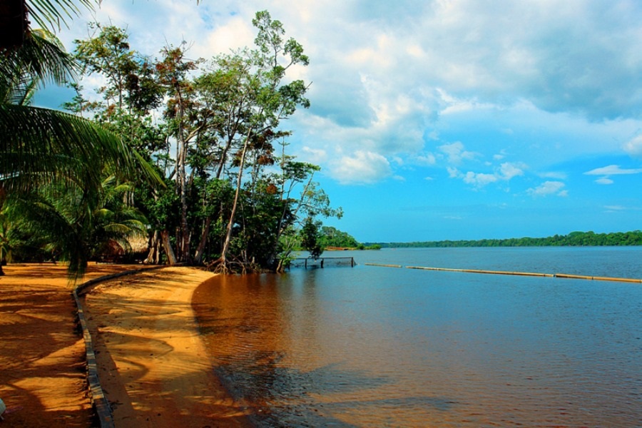 Local hero travel suriname familie