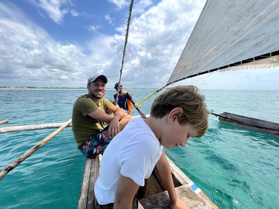 Familiereis Tanzania met kinderen varen local hero travel