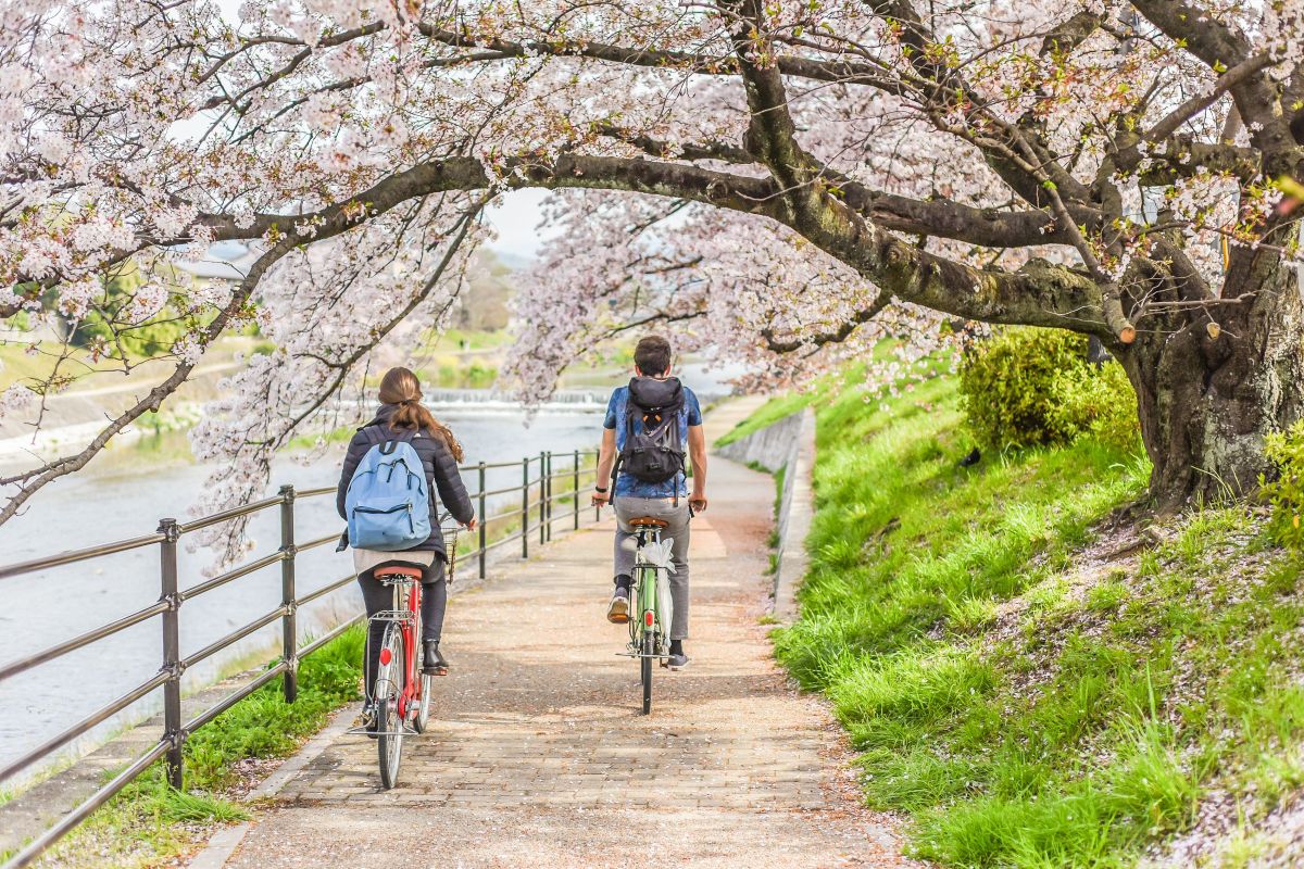 Van verre japan in 2 weken per trein fietsen kamokawa kyoto